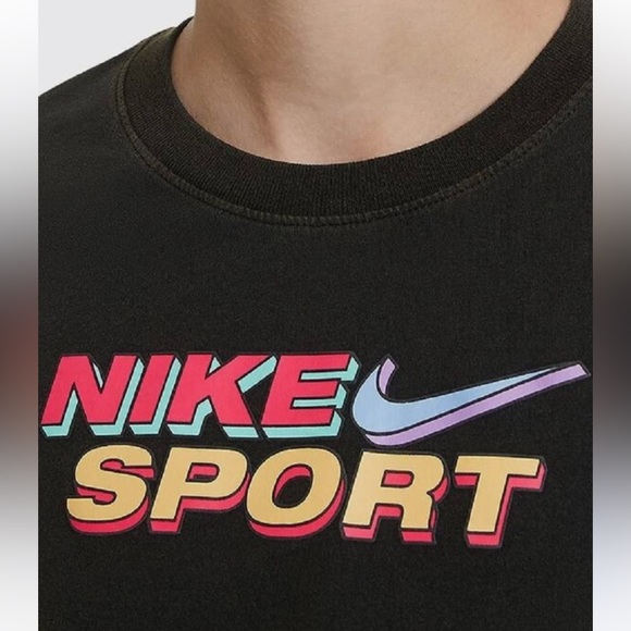 Nike tee - Picture 3 of 6